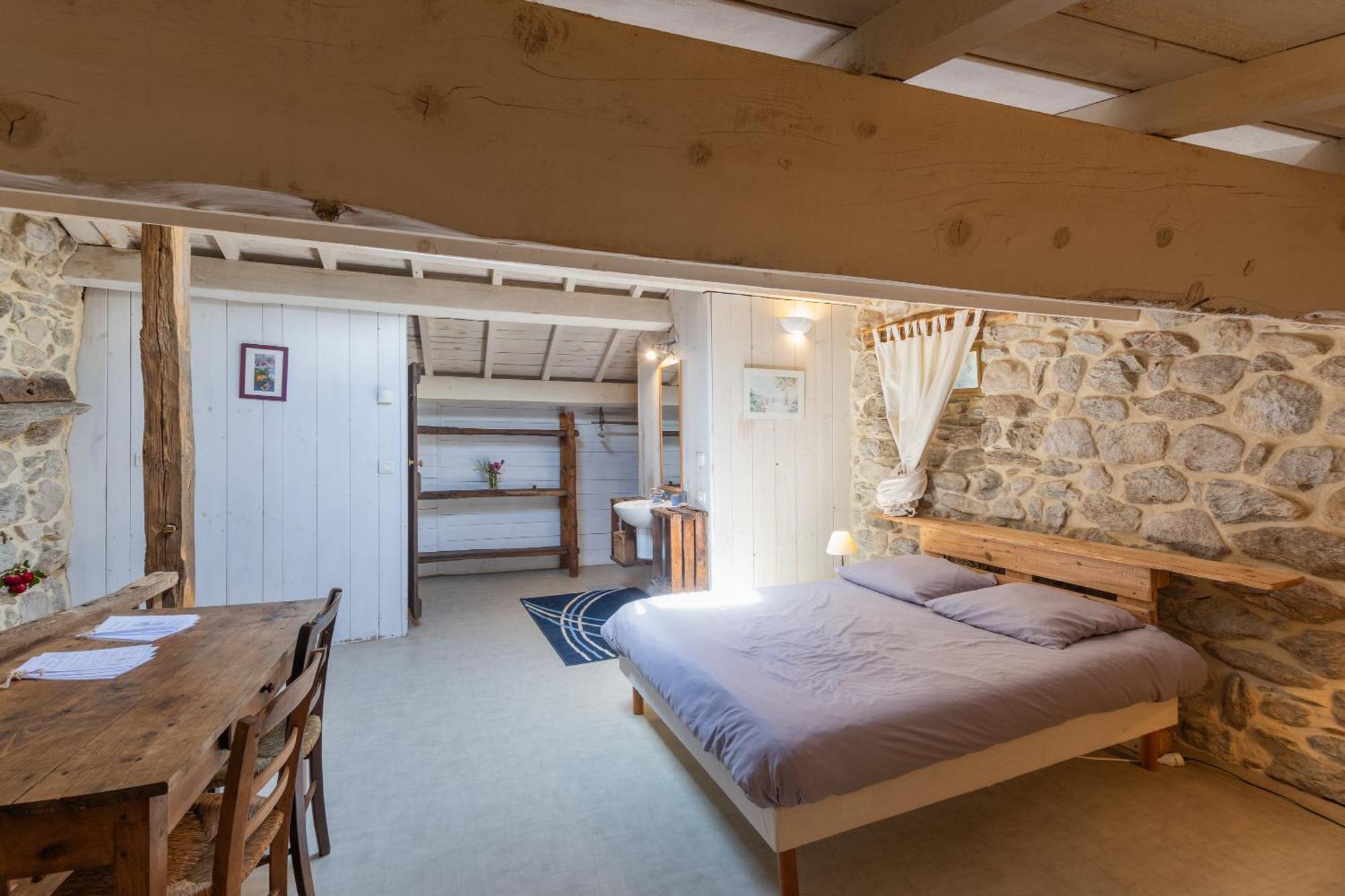 Les Chambres De La Ferme De Chalas Valgorge Kültér fotó
