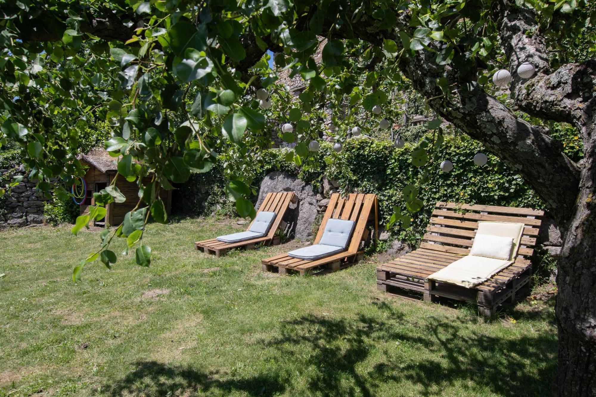 Les Chambres De La Ferme De Chalas Valgorge Kültér fotó